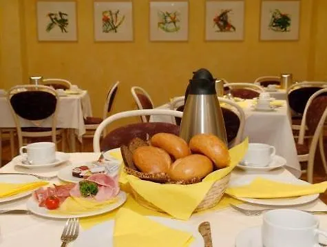 Szálloda Callas Am Dom Köln