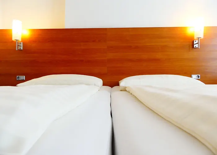 多姆卡拉斯酒店