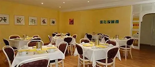 多姆卡拉斯酒店